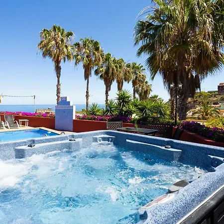 펜션 La Gaviota - Palmeras- Jacuzzi Privado *